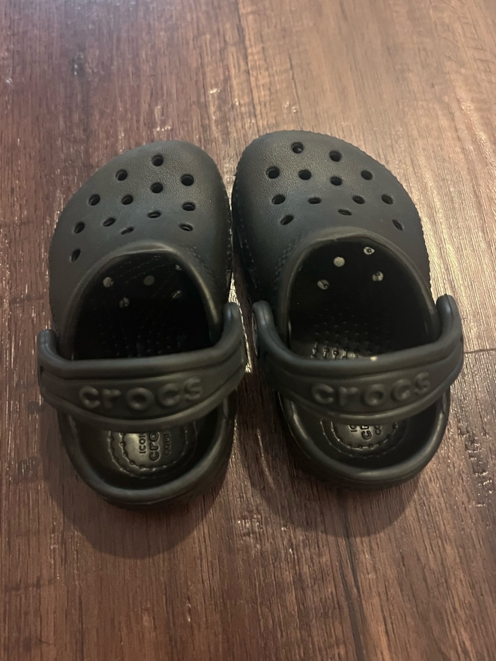 CROCS Kids Classic Clog in Black Toddler 4
